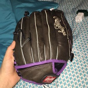 Fast pitch softball glove